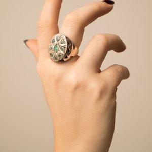 Anello Radice di smeraldo