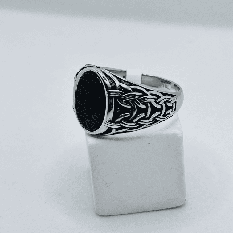 Black stone ring - immagine 2