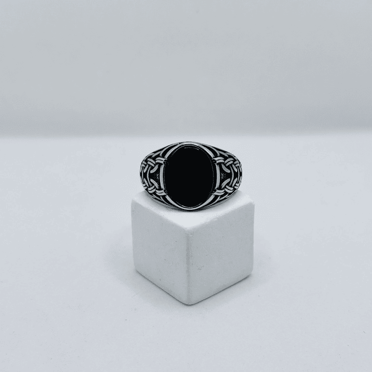 Black stone ring