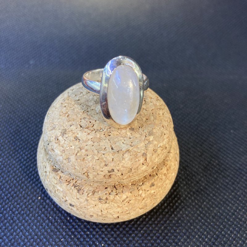 Anello con pietra di Luna - immagine 3