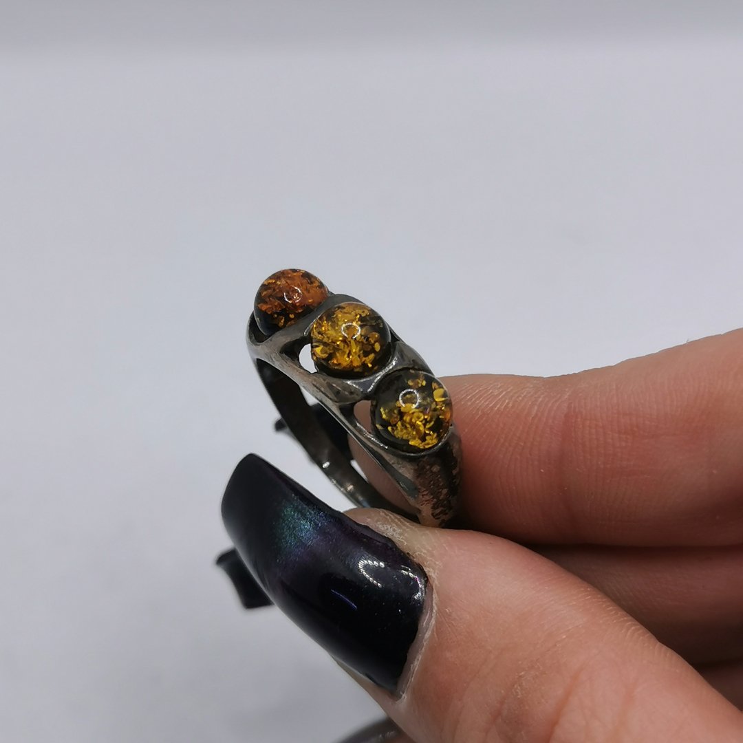 Anello in Argento con Tripla Sfera di Ambra Multicolor - immagine 3