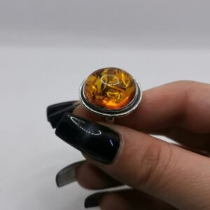 Anello in Argento con Sfera di Ambra Baltica