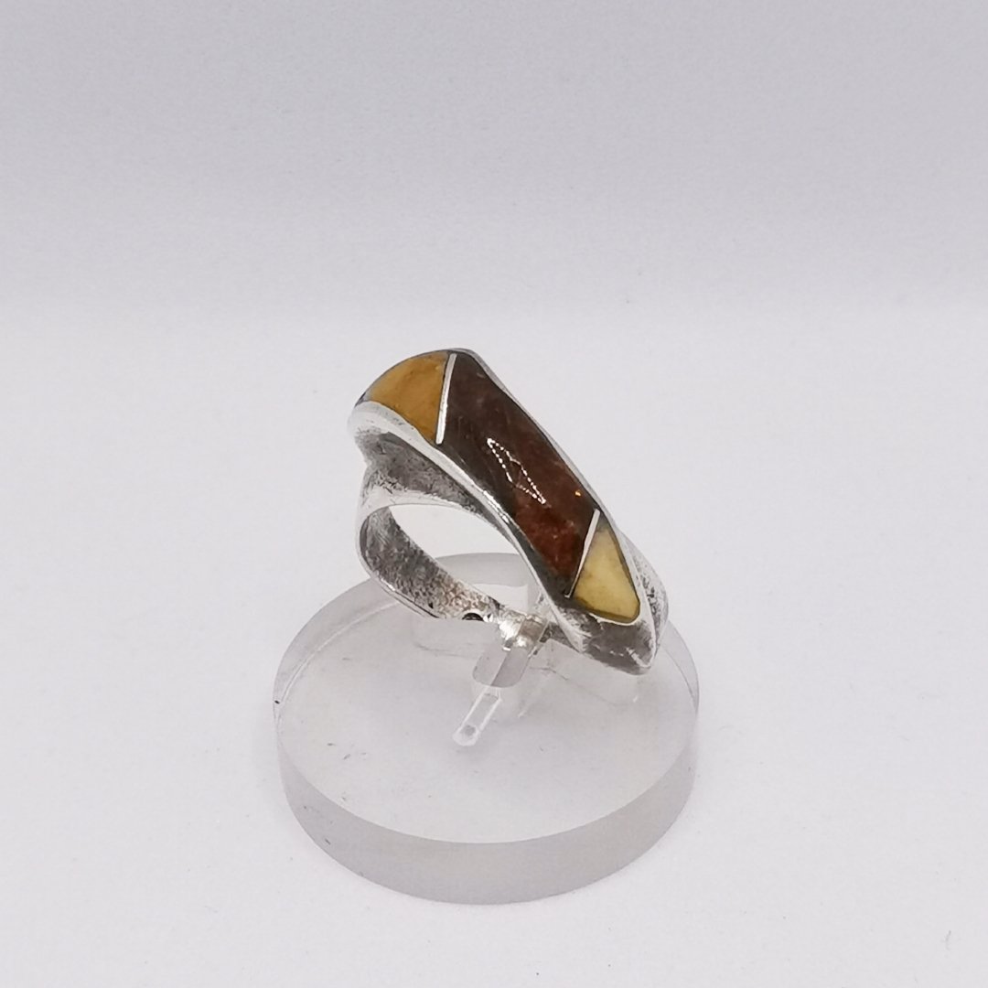Anello Fascia Obliqua con Ambra Multicolor e Argento - immagine 2
