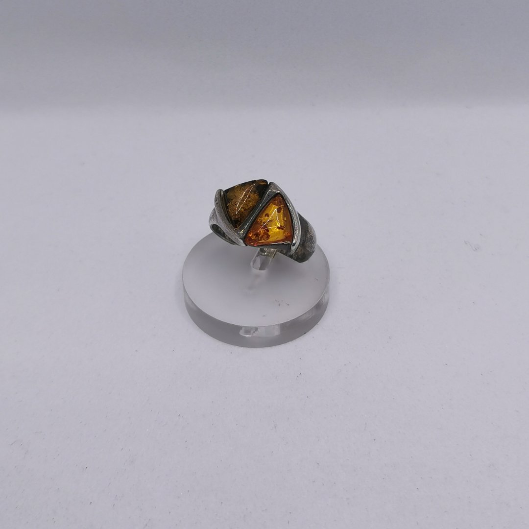 Anello Frecce in Ambra Baltica e Argento - immagine 3