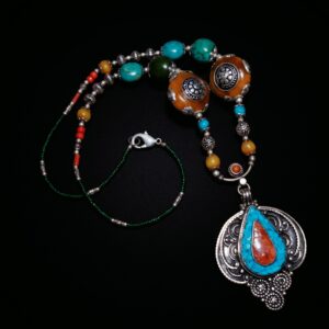 Collana artigianale Etnica Goccia Tibetana con Mosaico di Pietre Naturali ed Ambra Copale