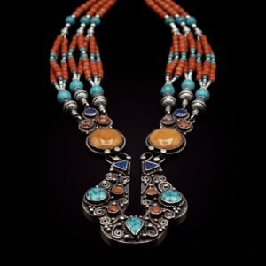 Collana Lira etnica artigianale stile tibetano in ottone argentato con Ambra Copale e Pietre Naturali