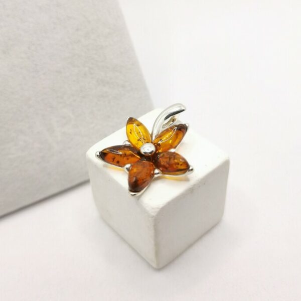 Amber Flower Pendant - immagine 3