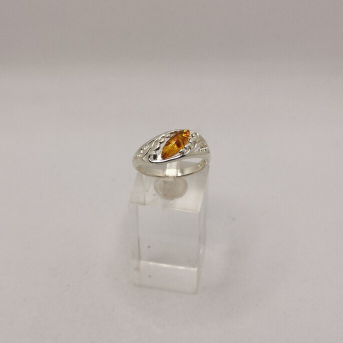 Anello fascetta con Ambra - immagine 4