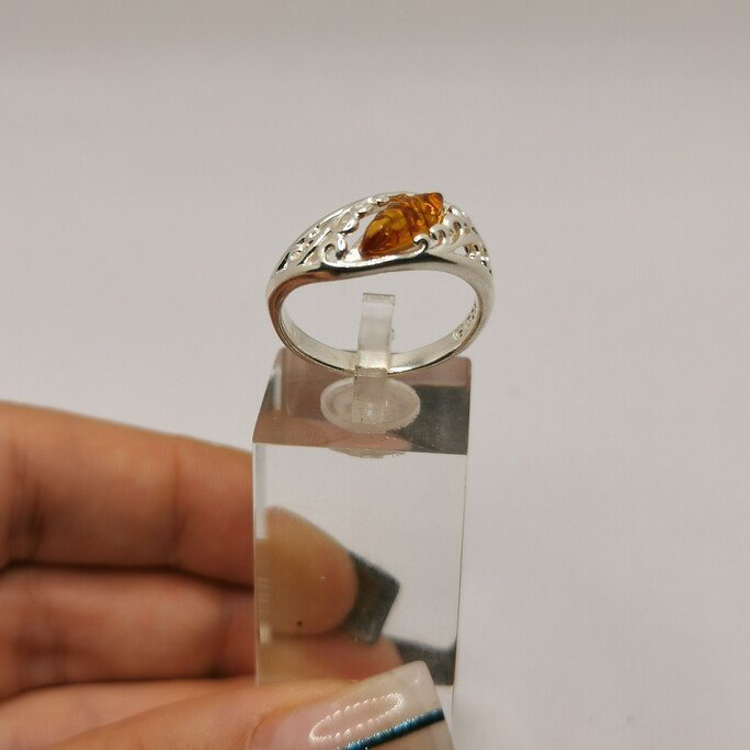 Anello fascetta con Ambra - immagine 3