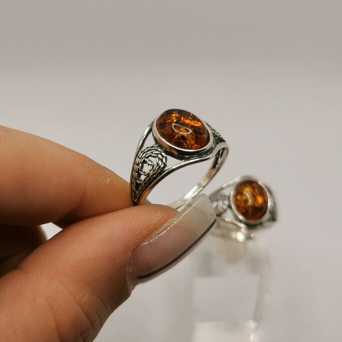 Anello Etnic con Ambra - immagine 4