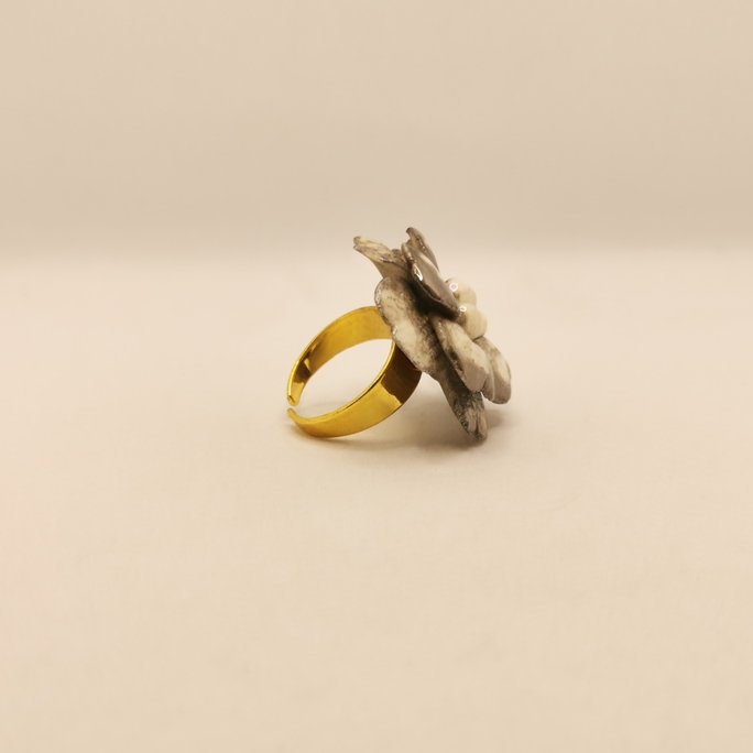 Ceramic - Grey Flower - immagine 3