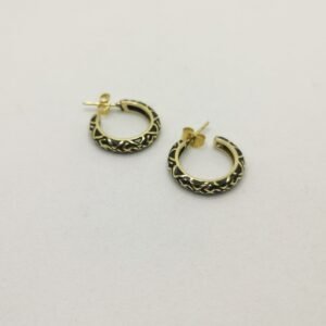 Black hoops earrings