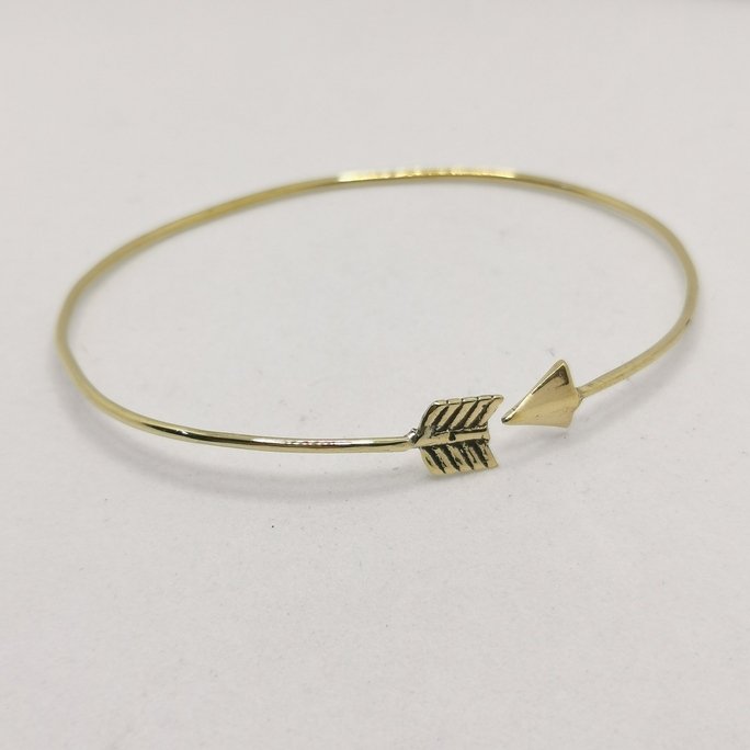 Arrow bracelet