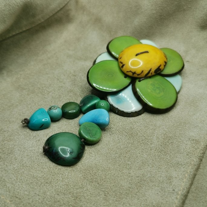 Spilla in avorio vegetale - immagine 4