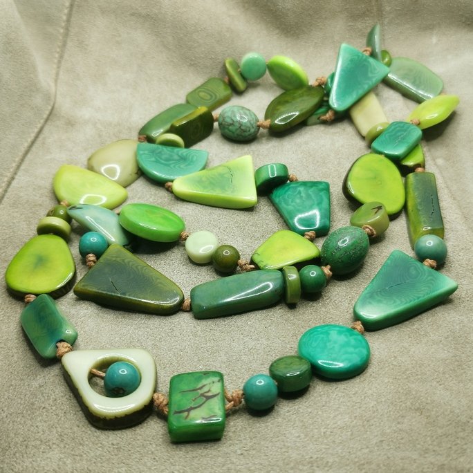 Collana in avorio vegetale - immagine 2