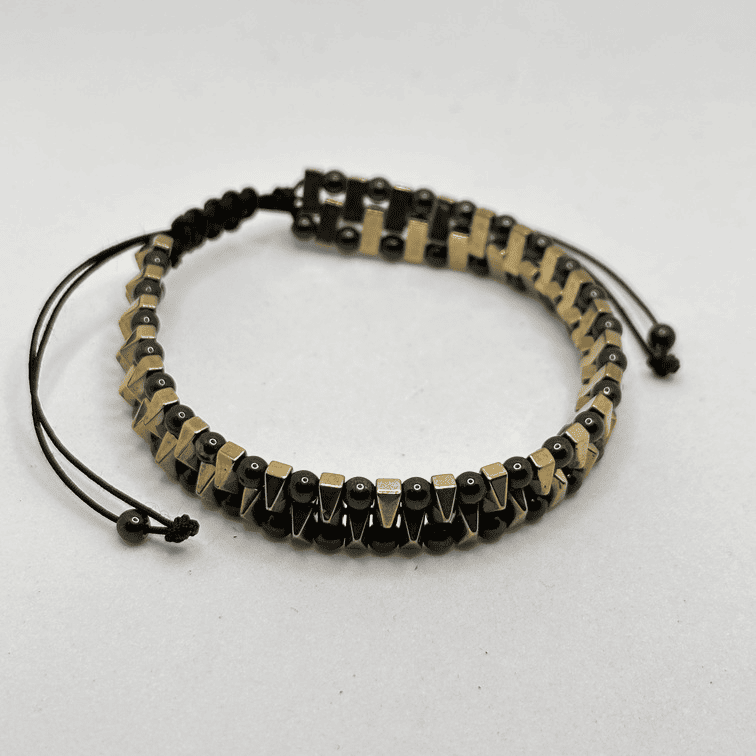 Bracciale ematite borchie - immagine 3