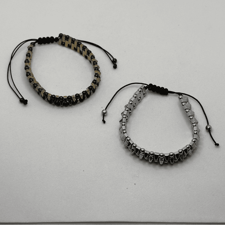Bracciale ematite borchie