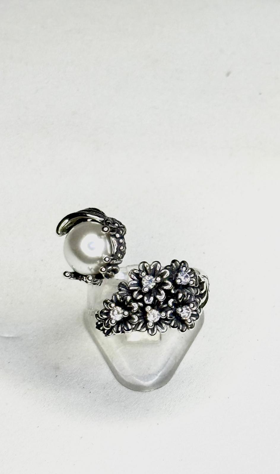 Anello Bouquet con perla