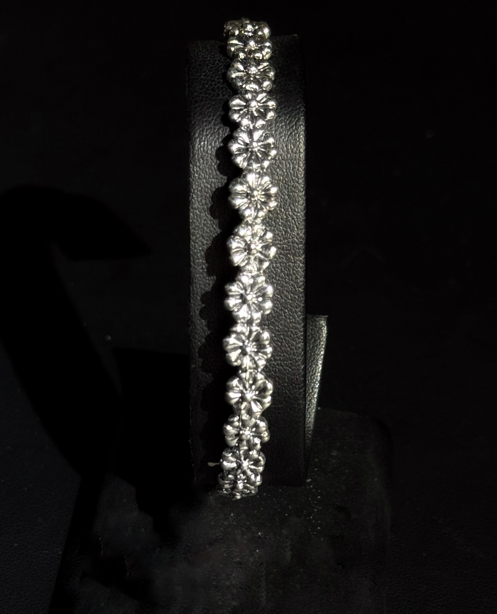 Bracciale rigido Margherite