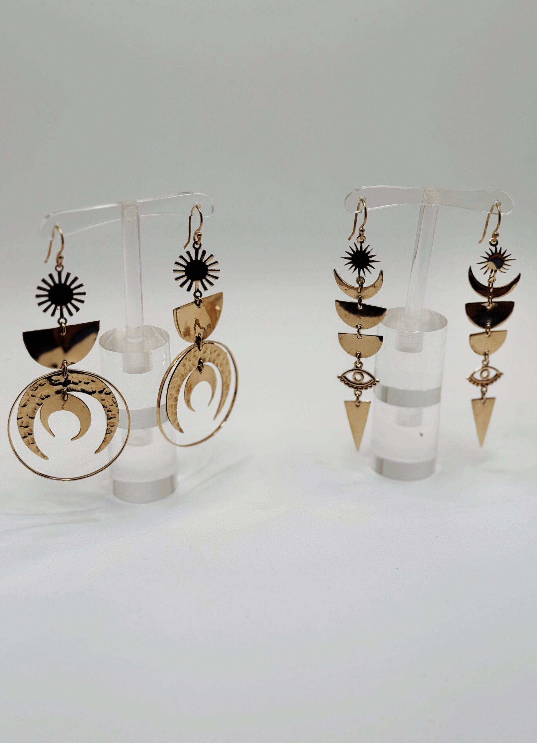 Orecchini Pendenti Astri Ottone, Design Celestiale Geometrico - immagine 2