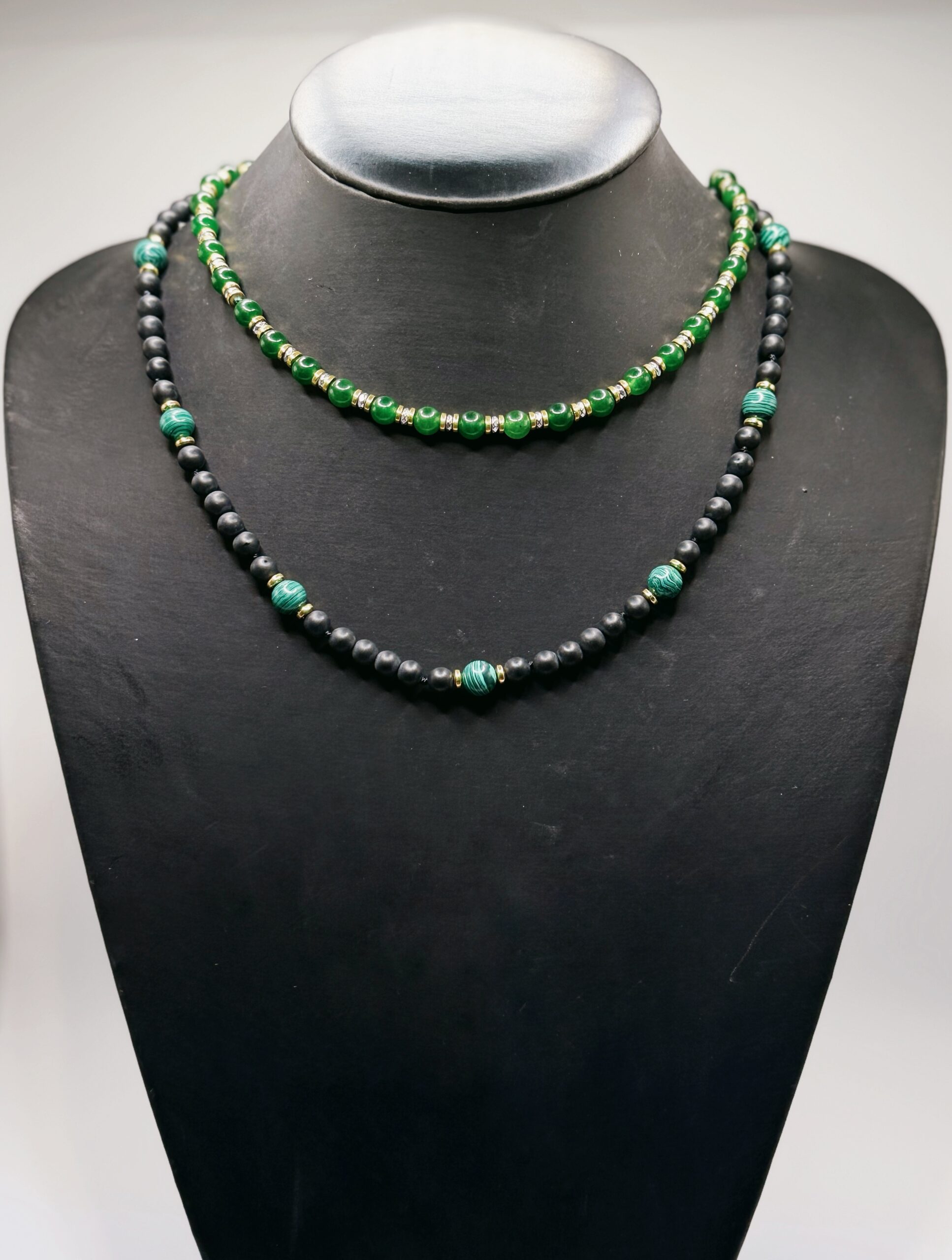 Collana artigianale a filo singolo con Giada avventurina ed ematite | malachite e pietra lavica