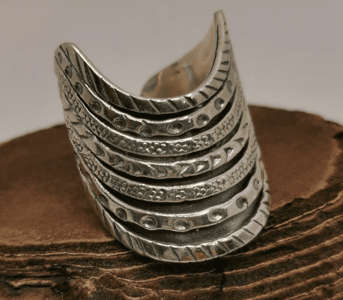 Come Riconoscere un Gioiello Artigianale: 5 Segni di Qualità - Fluid Shop