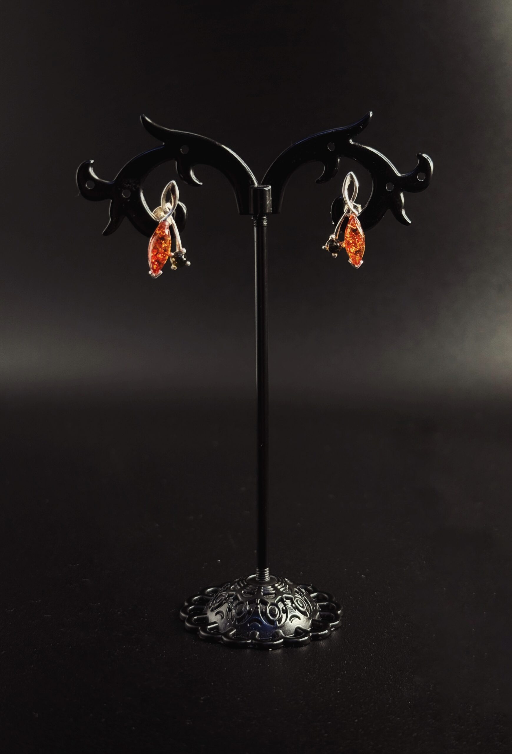 Orecchini Lobo Foglia Argento 925 ed Ambra Baltica