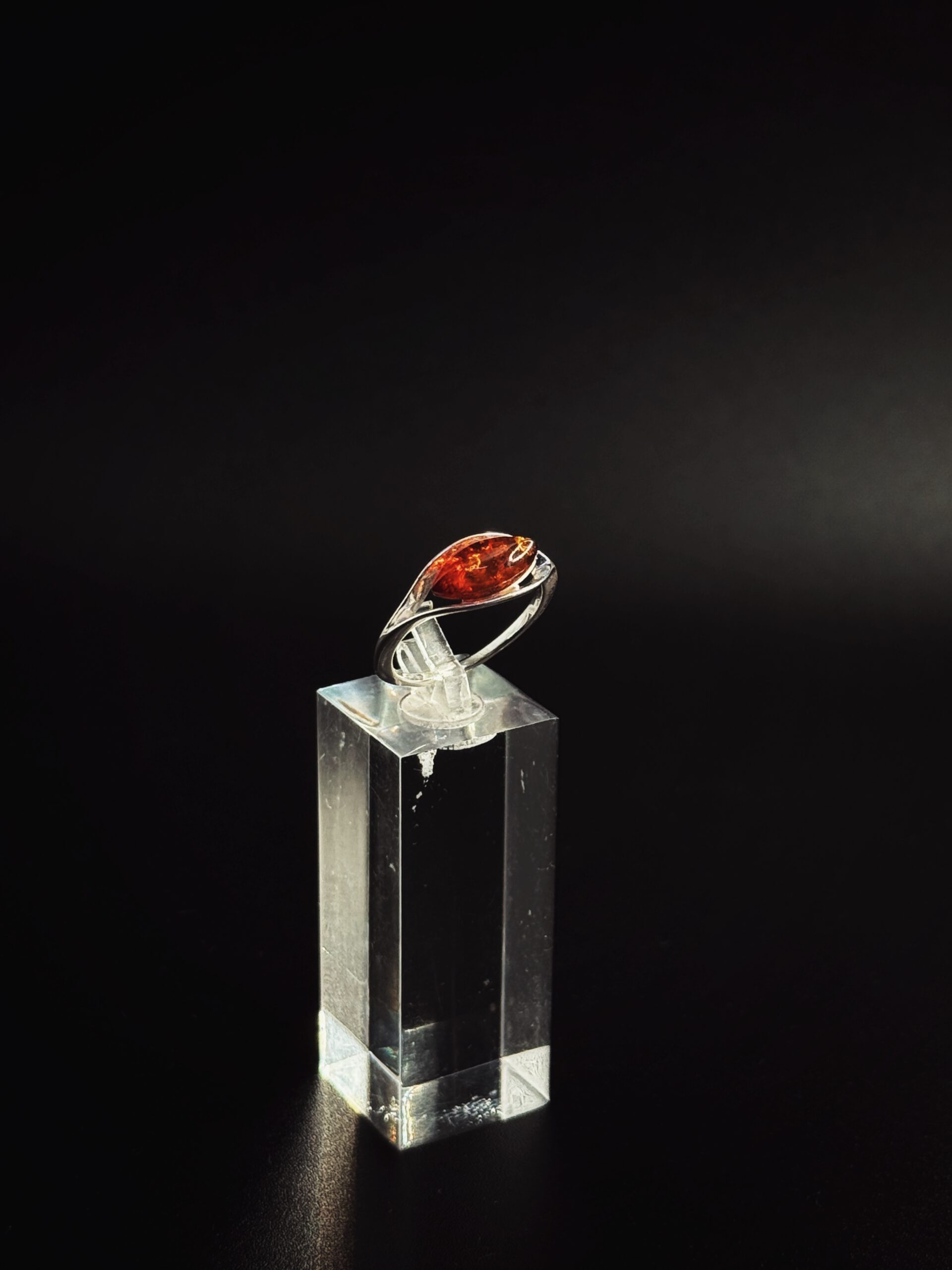 Anello Goccia di Fuoco Argento 925 Ambra Baltica