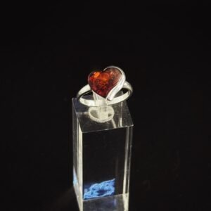 Anello Cuore d'Ambra Baltica e Argento 925