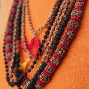 Mala Buddhista Artigianale con semi di Rudraksha