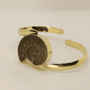 Bracciale Nautilus Fossile su fascia rigida in Ottone